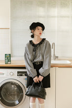 画像をギャラリービューアに読み込む, 憧れのパリジェンヌが着ていたフリルカラーチェックブラウス_N3524