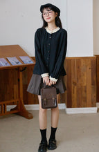 画像をギャラリービューアに読み込む, 美術館でときめきが起こるフリルバイカラーブラウス_N3408