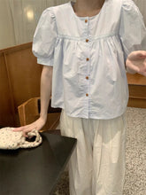 画像をギャラリービューアに読み込む, カフェの窓辺でレモンパイを食べながら恋の続きを考えていた日のブラウス_K0024