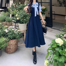 画像をギャラリービューアに読み込む, 落ち葉舞う並木道を歩くときのクラシカルガーリーワンピース_K0142