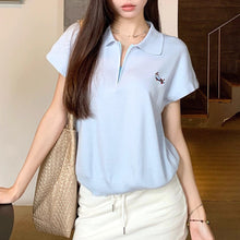 画像をギャラリービューアに読み込む, 気になる彼に会いに行く日のロゴ入りスポーティーポロシャツ_K0100