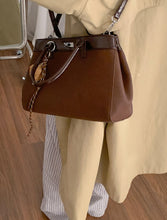 画像をギャラリービューアに読み込む, 下北沢のヴィンテージショップで見つけたバイカラートートバッグ_N3184