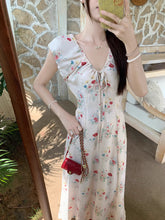 画像をギャラリービューアに読み込む, 小さなログハウスと花の庭にぴったりだった夏の恋のワンピース_K0020