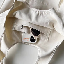 画像をギャラリービューアに読み込む, 焼きたてパンの香りに誘われて入った路地裏ベーカリーのトートバッグ_K0127