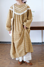 画像をギャラリービューアに読み込む, ヴィンテージショップで働くあの子の小花柄レトロワンピース_N3512