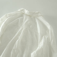 画像をギャラリービューアに読み込む, シュガーたっぷりのドーナツを買ったレース刺繍ブラウス_N2911