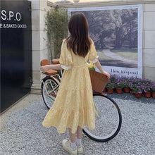 画像をギャラリービューアに読み込む, ひまわり畑で君が撮ったフィルムの中の私と花柄ロングワンピ_K0114