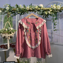 画像をギャラリービューアに読み込む, ガーデンパーティーを開催する日のギンガムチェックフリルブラウス_N3470