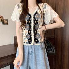 画像をギャラリービューアに読み込む, 旅する少女のスケッチブックみたいな、手編み風フラワーカーディガントップス_K0069