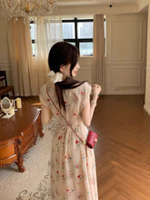 画像をギャラリービューアに読み込む, 小さなログハウスと花の庭にぴったりだった夏の恋のワンピース_K0020