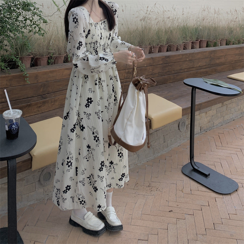 お花畑デートな日のスクエアネックフラワーワンピース_N2118 – coko tokyo