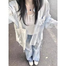 画像をギャラリービューアに読み込む, プラハの朝靄に溶け込むレースカーテンシャツ_K0161