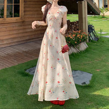 画像をギャラリービューアに読み込む, 小さなログハウスと花の庭にぴったりだった夏の恋のワンピース_K0020