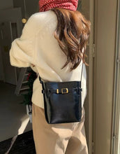 画像をギャラリービューアに読み込む, おばあちゃんが大事にしていたポイントベルトバケツショルダーバッグ_N2746