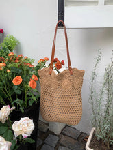 画像をギャラリービューアに読み込む, ひと夏のバカンスに持って行きたい手編みの風合いバッグ_K0074
