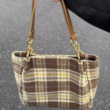 画像をギャラリービューアに読み込む, コーヒーの香りと似合うあたたかな風合いの秋のレトロバッグ_K0169