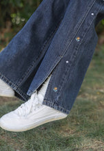 画像をギャラリービューアに読み込む, お花のフレグランスをまとう女の子のサイドスリット刺繍デニムパンツ_N2018