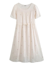画像をギャラリービューアに読み込む, お出かけしたくなる日のプチフラワー刺繍ワンピース_N2273