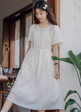 画像をギャラリービューアに読み込む, お出かけしたくなる日のプチフラワー刺繍ワンピース_N2273