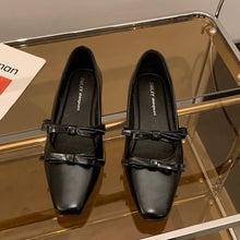 画像をギャラリービューアに読み込む, 日傘をさして散歩する日のダブルストラップリボンパンプス_N3428