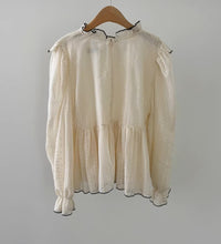 画像をギャラリービューアに読み込む, みんなが憧れるあの子が着ていた刺繍フリルブラウス_N3437