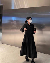 画像をギャラリービューアに読み込む, ポップコーンを買って映画デートに行く日のワンピース_N1387