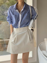 画像をギャラリービューアに読み込む, 部屋に飾るお花を買いに行くマルチストライプシャツ_N1997