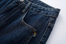 画像をギャラリービューアに読み込む, お花のフレグランスをまとう女の子のサイドスリット刺繍デニムパンツ_N2018