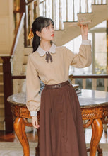 画像をギャラリービューアに読み込む, パリの小さな部屋で暮らす少女のリボンタイバイカラーブラウス_N3238