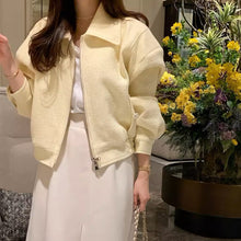 画像をギャラリービューアに読み込む, 青山のカフェで待ち合わせるツイードショートジャケット_N3492