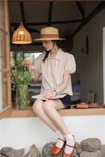 画像をギャラリービューアに読み込む, ときめく瞬間を写真に残す彼女のパフスリーブブラウス_N2233