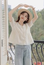 画像をギャラリービューアに読み込む, エッフェル塔を見ながらランチする日のVネックフレアブラウス_N2418