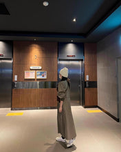 画像をギャラリービューアに読み込む, ポップコーンを買って映画デートに行く日のワンピース_N1387