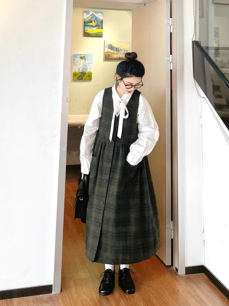 【オープニングセール】 2点セット】口笛を吹きたくなるリボンタイブラウスとチェック 人形