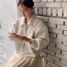 画像をギャラリービューアに読み込む, 青山のカフェで待ち合わせるツイードショートジャケット_N3492