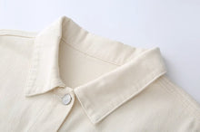 画像をギャラリービューアに読み込む, 実家のお花屋さんを手伝う女の子の刺繍デニムジャケット_N3531