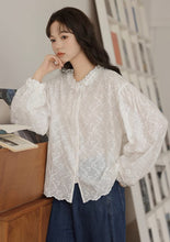 画像をギャラリービューアに読み込む, ハチミツをたっぷりかけるあの子の刺繍フリルブラウス_N3484