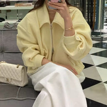 画像をギャラリービューアに読み込む, 青山のカフェで待ち合わせるツイードショートジャケット_N3492