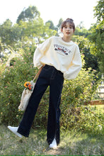 画像をギャラリービューアに読み込む, カラフルなお花を飾る女の子のフラワー刺繍スリットデニムパンツ_N1880