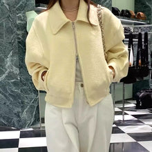 画像をギャラリービューアに読み込む, 青山のカフェで待ち合わせるツイードショートジャケット_N3492