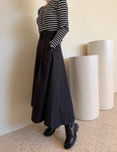 画像をギャラリービューアに読み込む, パリに住んでるあの子のハイウエストAラインスカート_N3411