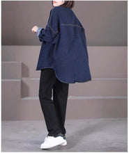 画像をギャラリービューアに読み込む, ショートカットが似合う女の子のオーバーサイズデニムシャツ_N1789