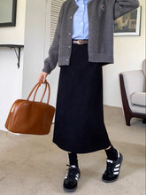 画像をギャラリービューアに読み込む, 休日に図書館に行く日のコーデュロイナロースカート_N1917