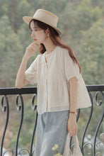 画像をギャラリービューアに読み込む, エッフェル塔を見ながらランチする日のVネックフレアブラウス_N2418