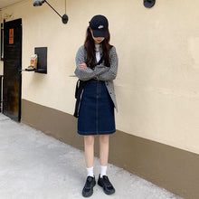 画像をギャラリービューアに読み込む, キャラメルマキアートを注文したデニムミニスカート_N2430