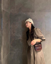 画像をギャラリービューアに読み込む, ポップコーンを買って映画デートに行く日のワンピース_N1387