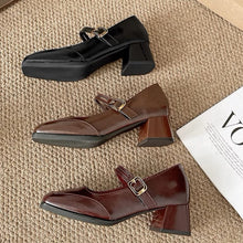 画像をギャラリービューアに読み込む, かかとを鳴らして歩くあの子のダブルストラップヒールパンプス_N3416