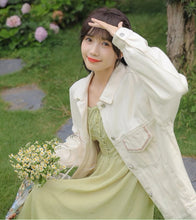 画像をギャラリービューアに読み込む, 実家のお花屋さんを手伝う女の子の刺繍デニムジャケット_N3531