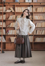 画像をギャラリービューアに読み込む, 【2点セット】離れて暮らす姉に会いに行く日のリボンフリルブラウスとチェックスカートのコーデセット_N3448