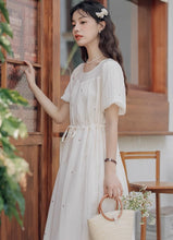 画像をギャラリービューアに読み込む, お出かけしたくなる日のプチフラワー刺繍ワンピース_N2273